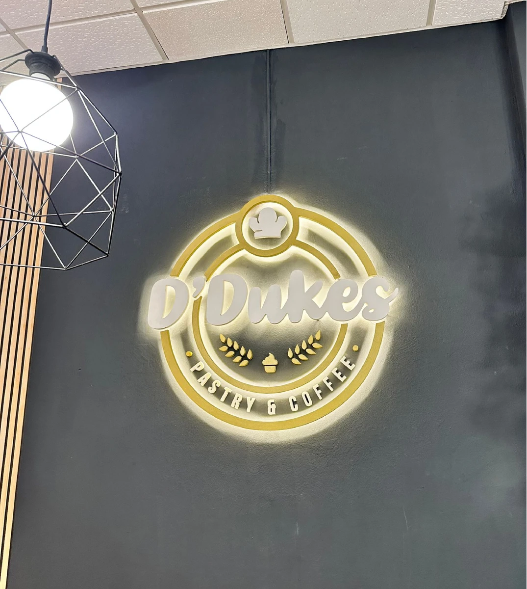 rotulo-retroiluminado-cafeteria-playa-honda