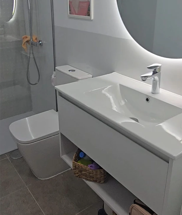 fontaneria-baño-terminado-playa-honda
